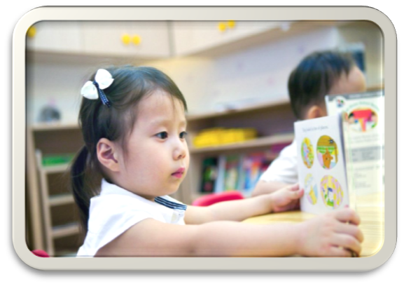 Singaporean children's playful Chinese teaching